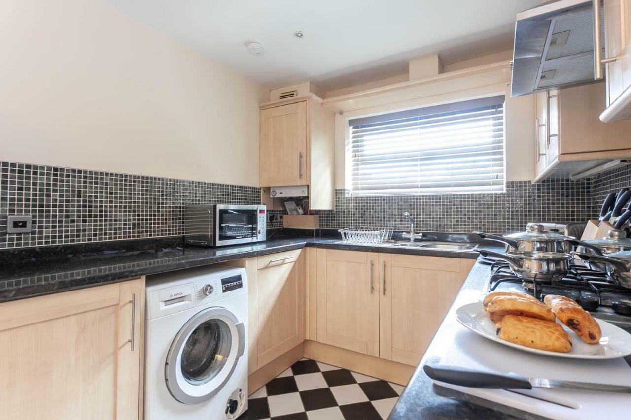 4 Bed Home, Driveway Parking Ideally Located In Latchford, Warrington - Executive St Marys House Warrington (Cheshire) Exterior foto