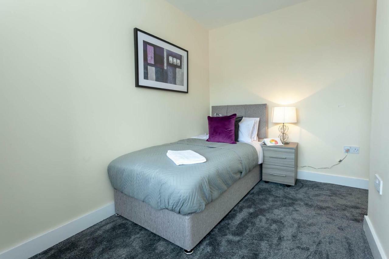 4 Bed Home, Driveway Parking Ideally Located In Latchford, Warrington - Executive St Marys House Warrington (Cheshire) Exterior foto