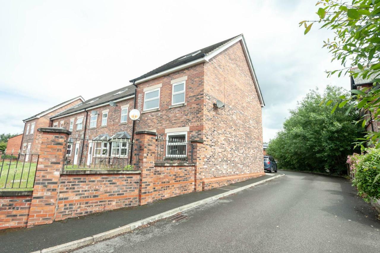 4 Bed Home, Driveway Parking Ideally Located In Latchford, Warrington - Executive St Marys House Warrington (Cheshire) Exterior foto