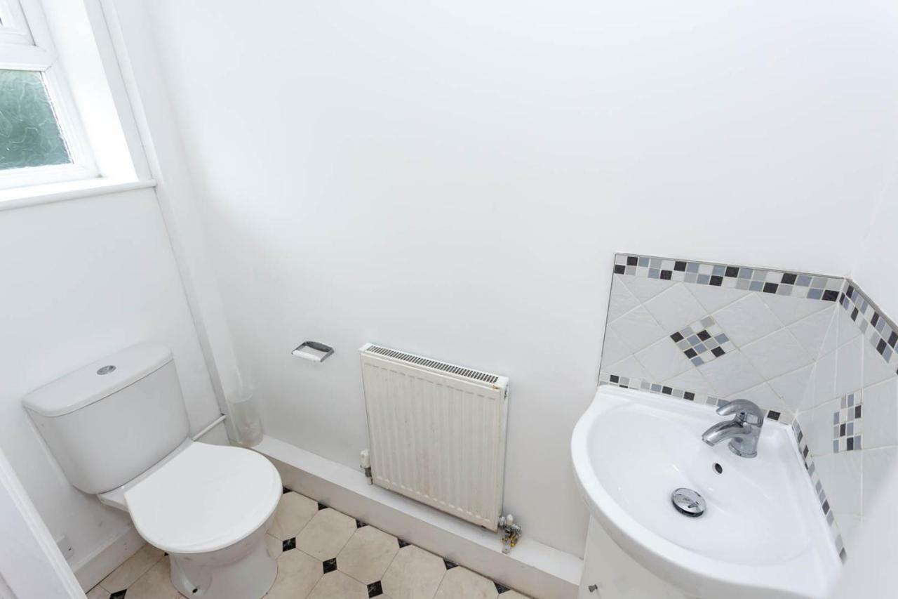 4 Bed Home, Driveway Parking Ideally Located In Latchford, Warrington - Executive St Marys House Warrington (Cheshire) Exterior foto